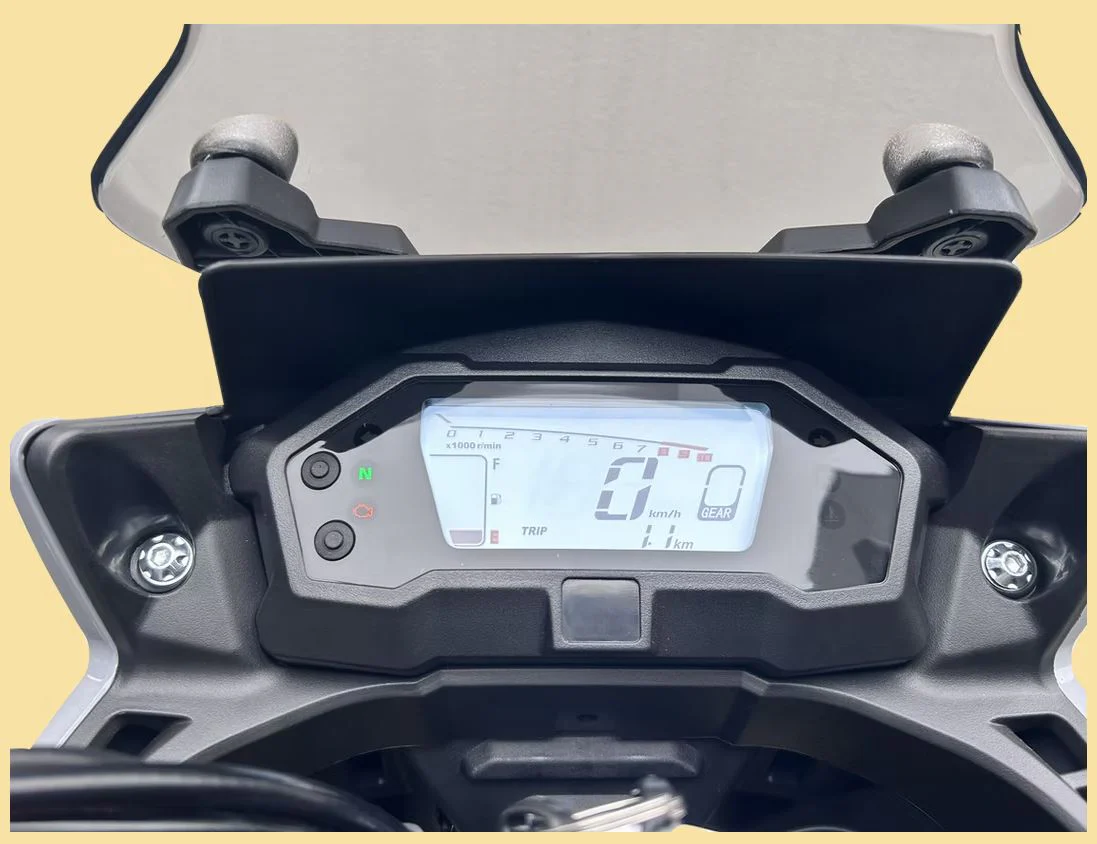 Cross Country 300 Dual Sport Enduro, BOSCH EFI, Water Cooled, 6-speed, Balanced Shaft Engine, Electric Start, 34.6 inch Seat Height, Bluetooth Speakers - Image 9