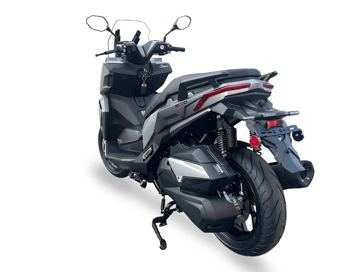 Defender 300cc EFI Street Scooter, Water-cooled, Automatic Shifting, Keyless Start, ABS Brakes - Image 9