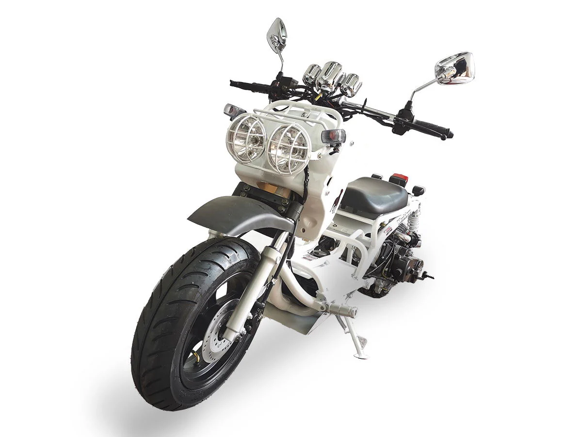 Maddog Gen I 150cc Street Scooter, Automatic, Front Disc Brake, 12 inch Aluminum Wheels - Image 4
