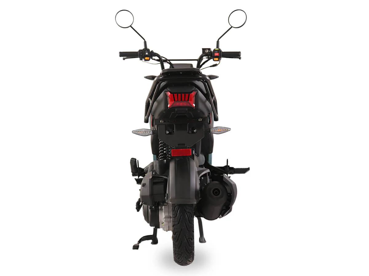 Menace 50cc Motorcycle, Automatic Shifting, Front Disc/Rear Drum Brakes, (12/10 in.) Wheels - Image 10