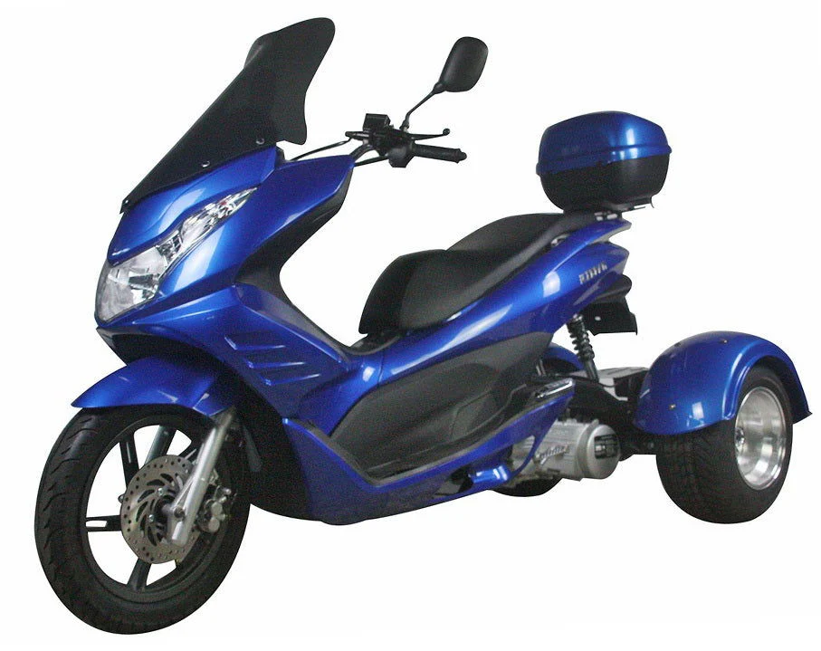 Q6 50cc Trike, Automatic Shifting, Full Wind Screen, Locking Trunk - Image 3
