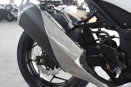 Super Sport 125cc Motorcycle, 4-Speed Manual, Hydraulic Disc Brakes, 17-inch Alloy Wheels - Image 20
