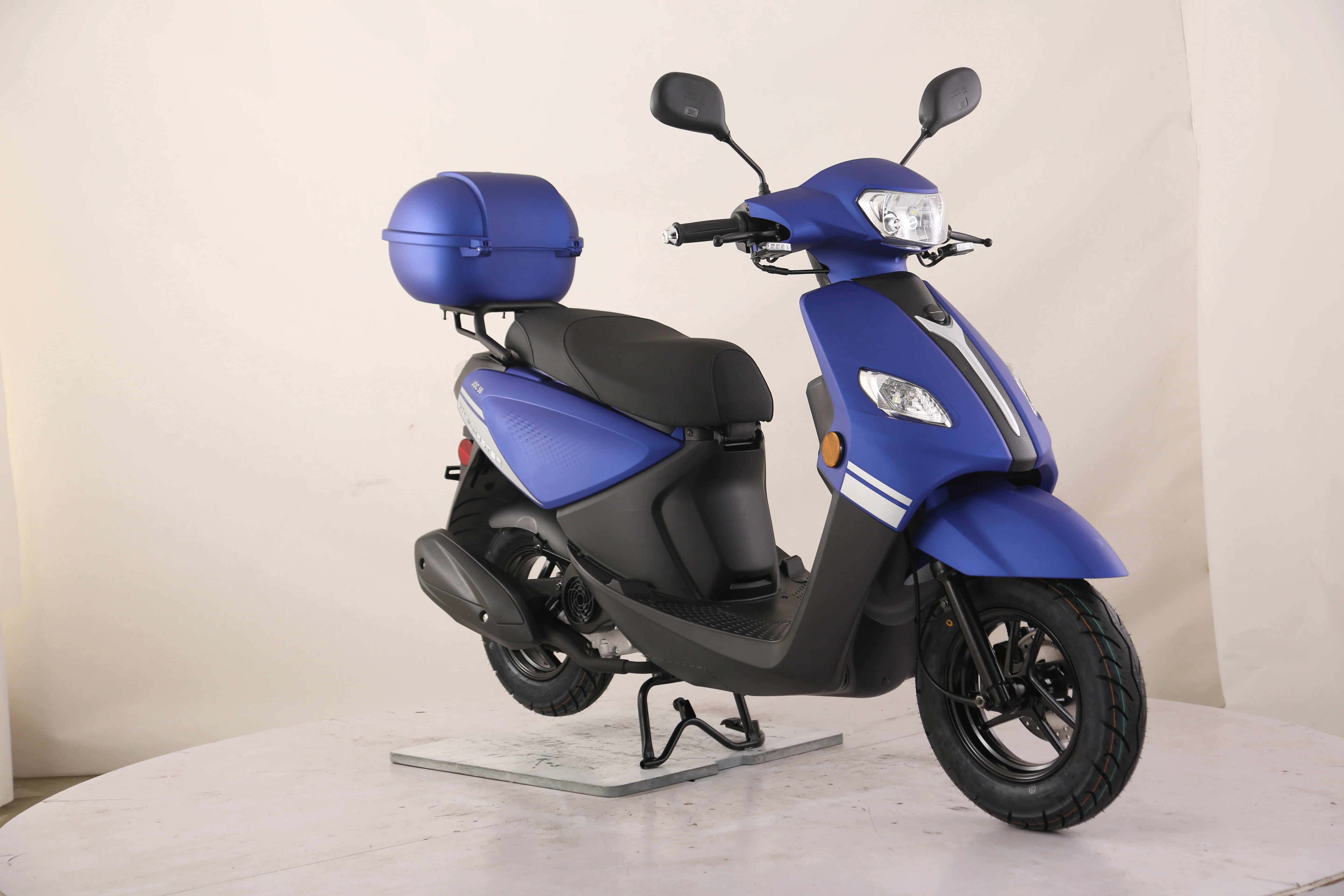 TrailMaster Flash 50cc Street Scooter, CVT Automatic, LED Lights, Rear Trunk Included, Ships Fully Assembled - Image 12