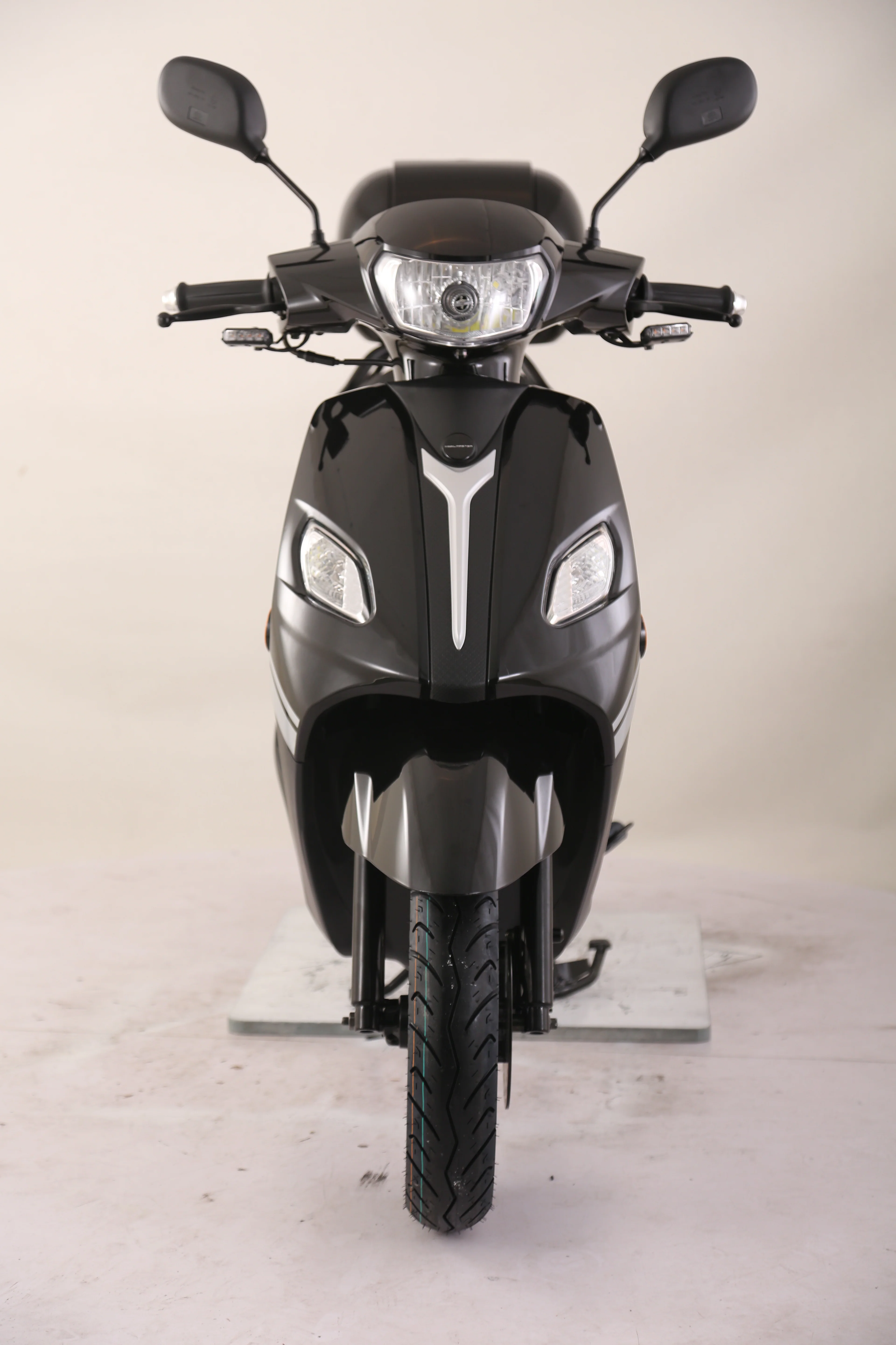 TrailMaster Flash 50cc Street Scooter, CVT Automatic, LED Lights, Rear Trunk Included, Ships Fully Assembled - Image 18