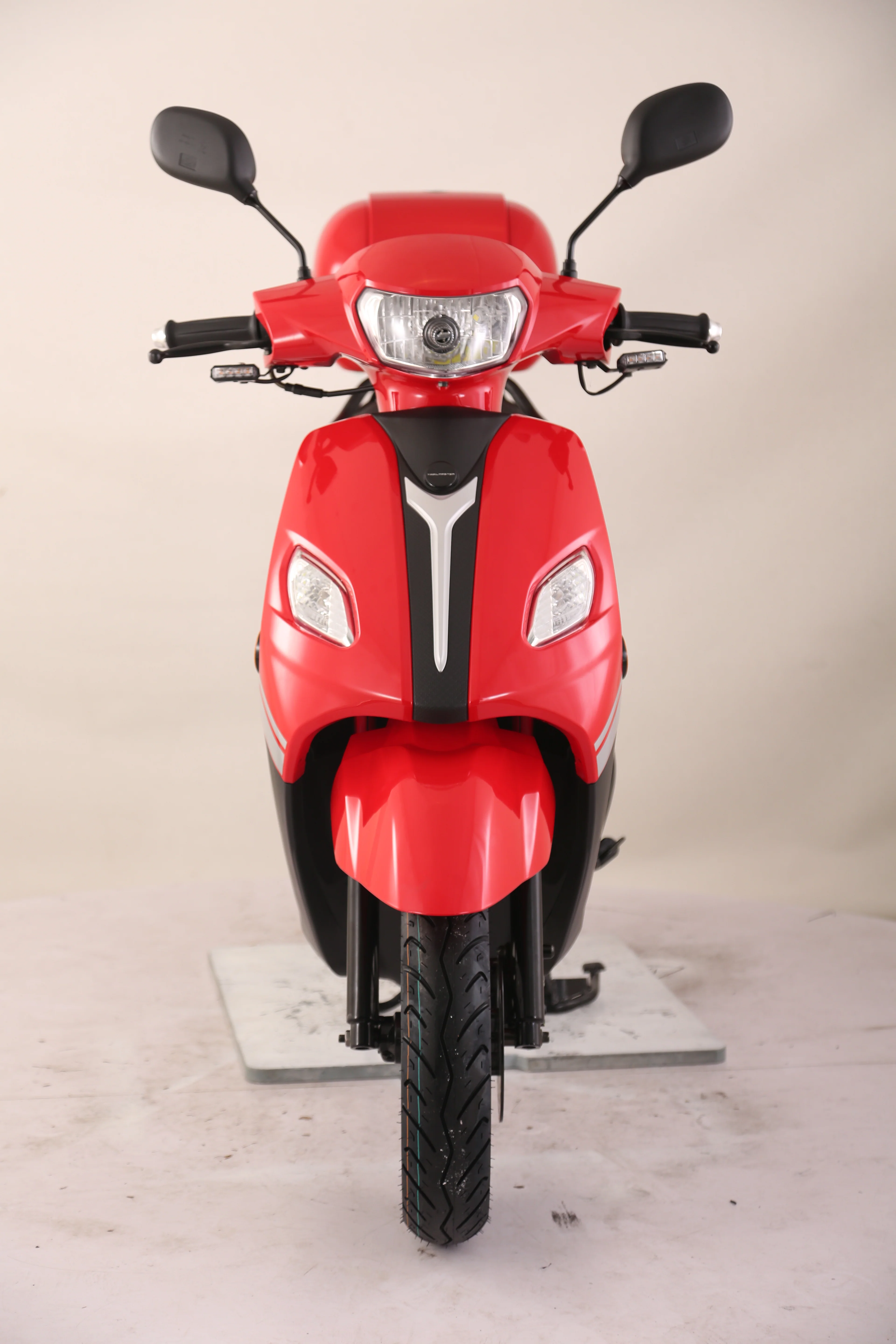 TrailMaster Flash 50cc Street Scooter, CVT Automatic, LED Lights, Rear Trunk Included, Ships Fully Assembled - Image 4