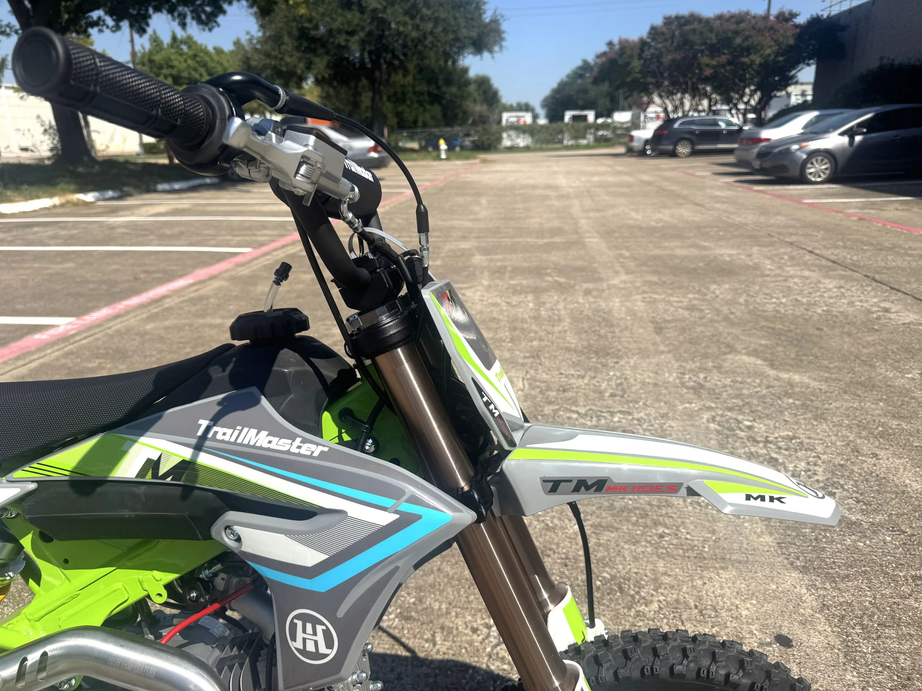 TrailMaster MK110ES Pro Series Dirt Bike, BOSCH EFI, 4-Speed Automatic, Electric Start, Dual Disc Brakes, (14/12) Wheels - Image 5