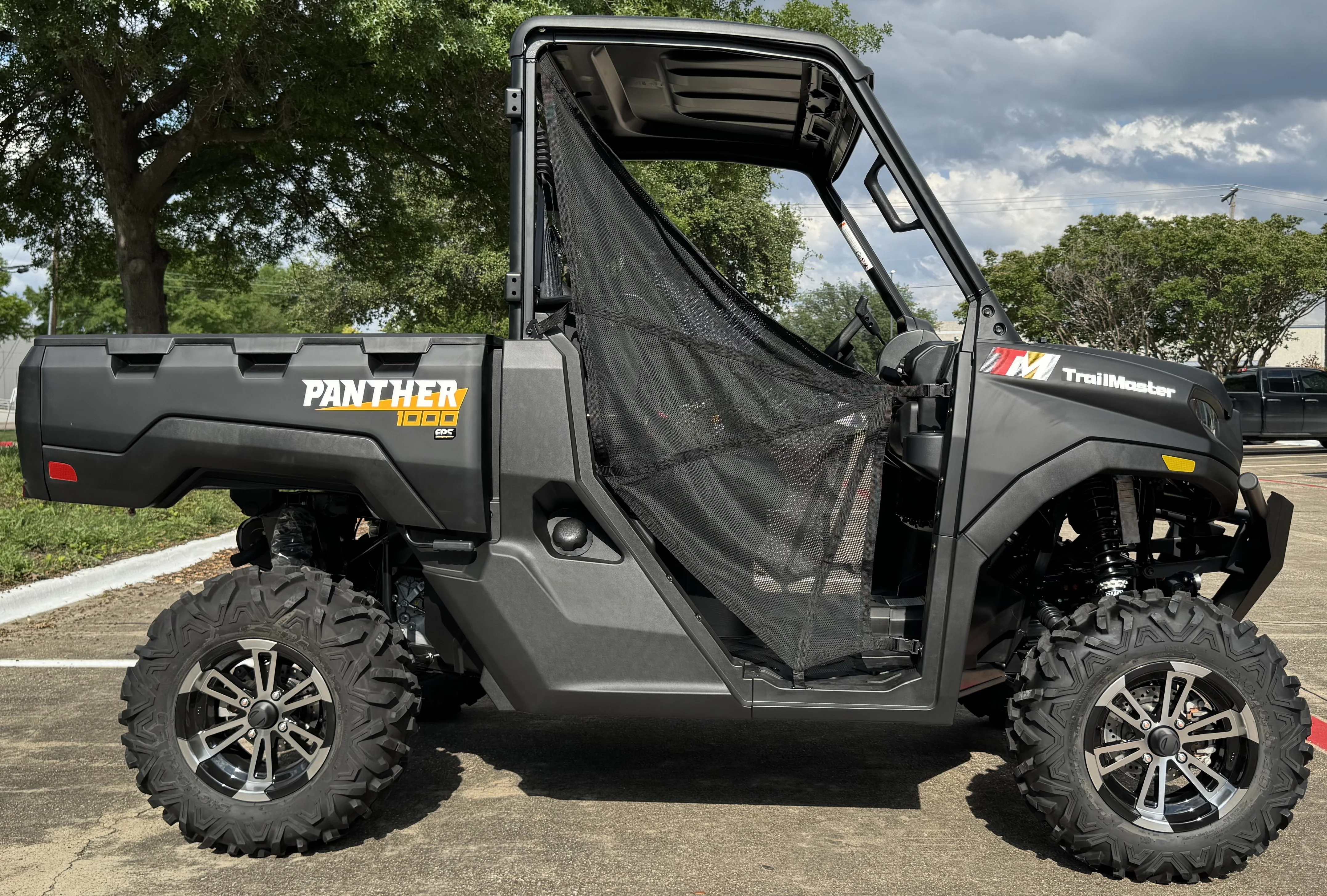 TrailMaster Panther 1000 UTV, 4X4, Larger Body, Electronic Power Steering, Heavy Duty Suspension, 83hp V-twin EFI Engine, High Low Range Automatic Trans, CA Legal - Image 4