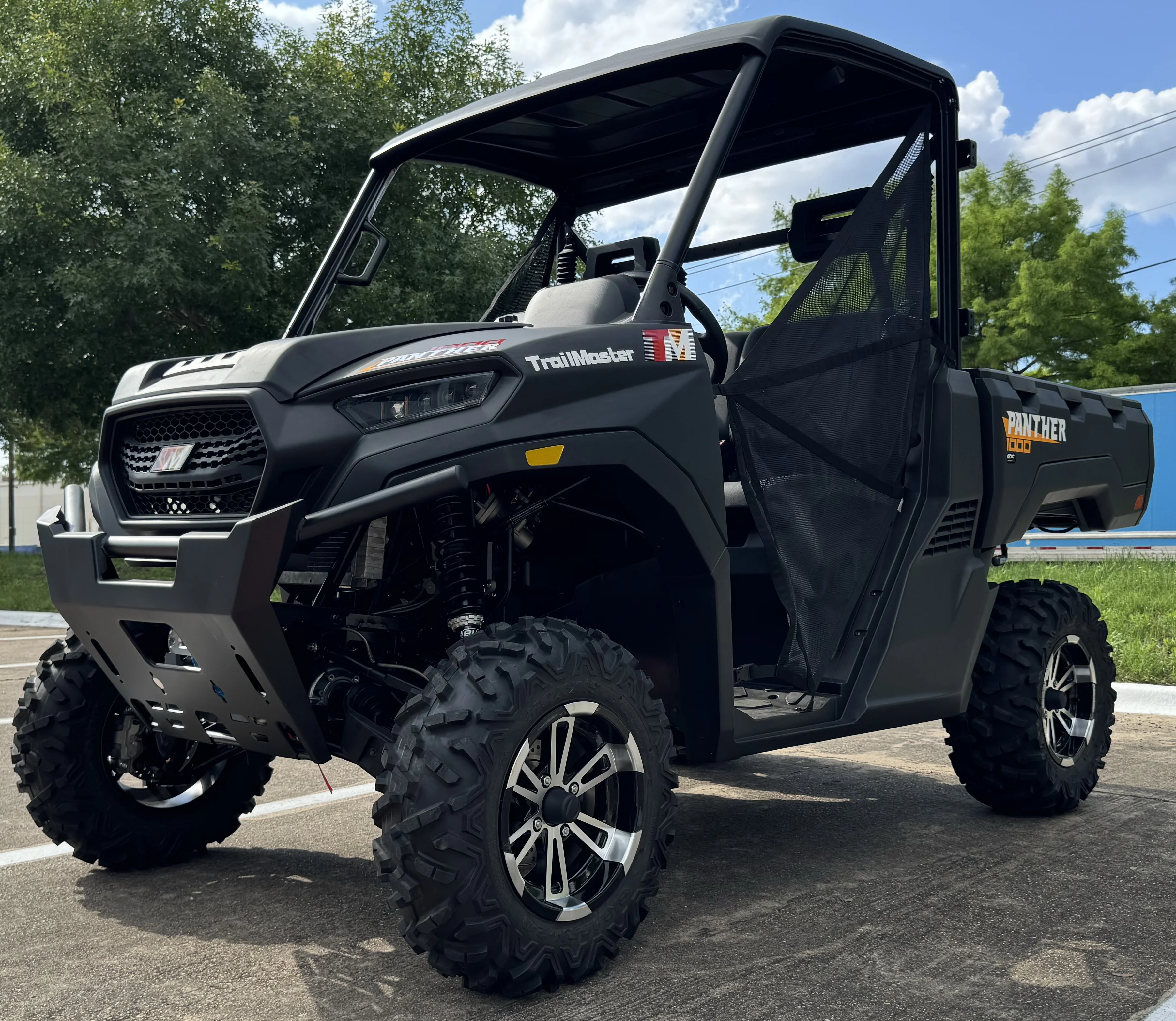 TrailMaster Panther 1000 UTV, 4X4, Larger Body, Electronic Power Steering, Heavy Duty Suspension, 83hp V-twin EFI Engine, High Low Range Automatic Trans, CA Legal - Image 9