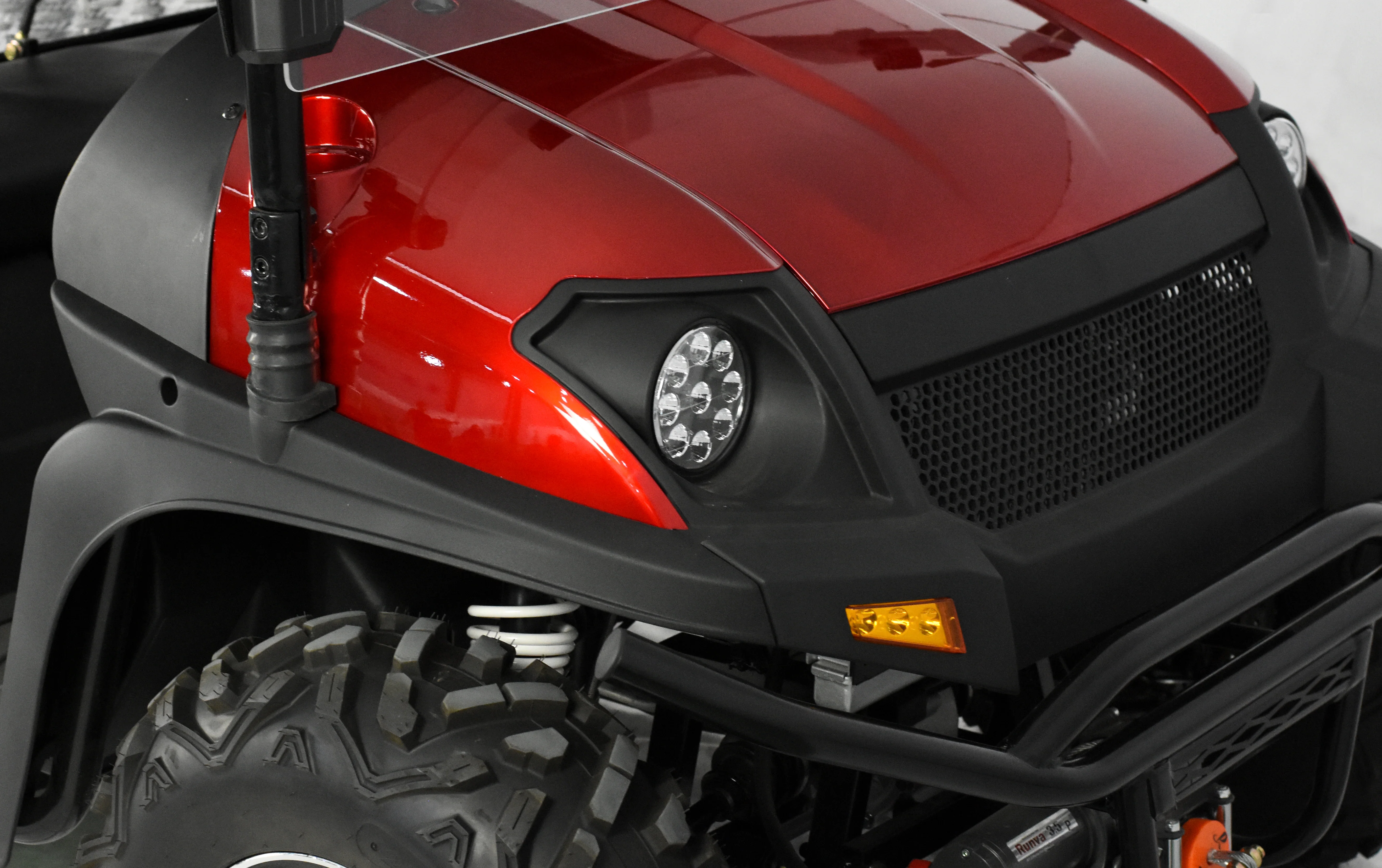 TrailMaster Taurus 450GX Gas Golf Cart, 26hp EFI Engine, 2x4/4x4 H/L Gear with Locking Differential - Image 41