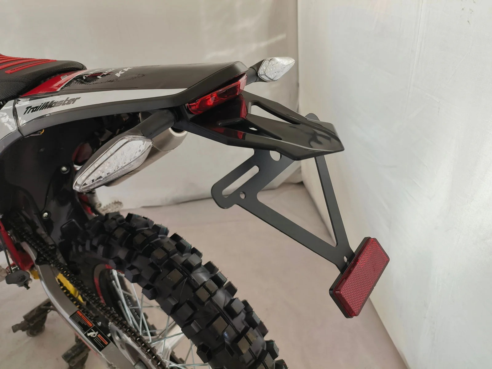 TrailMaster TM35X 250cc Dual Sport Dirt Bike, 5-Speed Manual, Dual Disc Brakes, (21/18) Wheels - Image 16