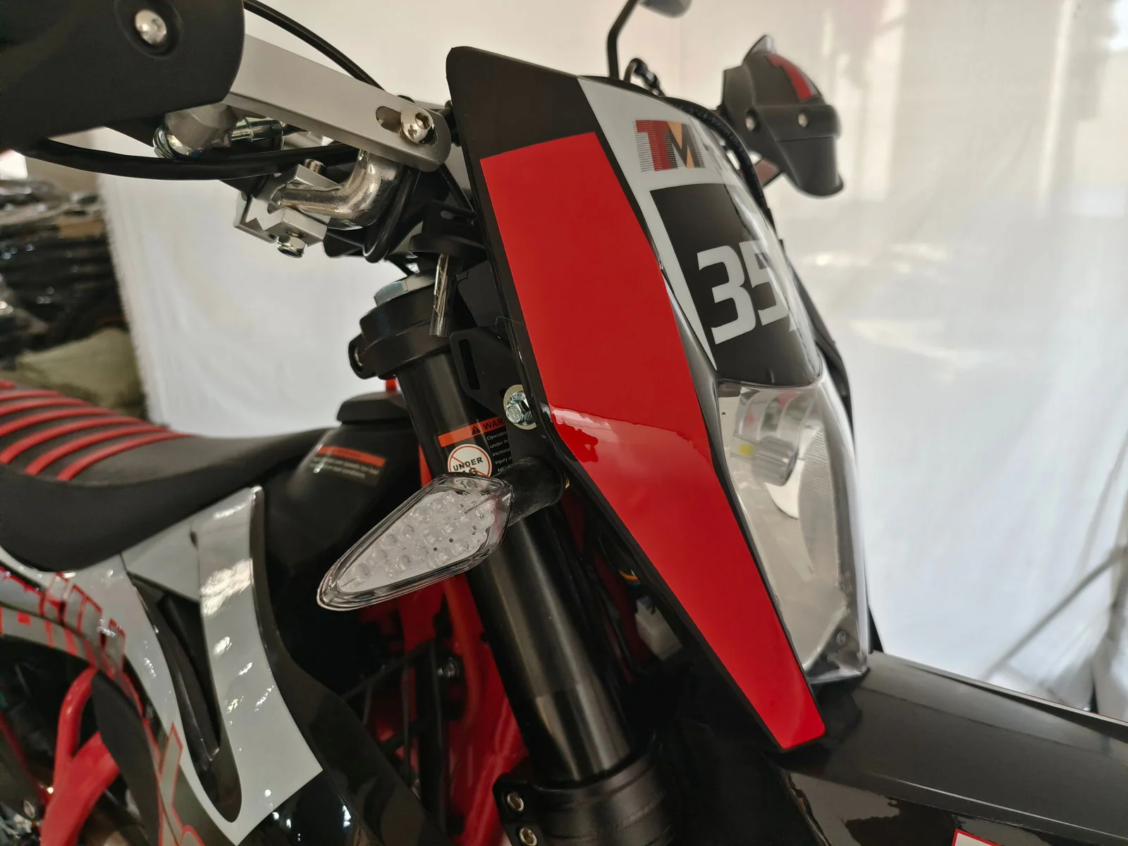 TrailMaster TM35X 250cc Dual Sport Dirt Bike, 5-Speed Manual, Dual Disc Brakes, (21/18) Wheels - Image 18