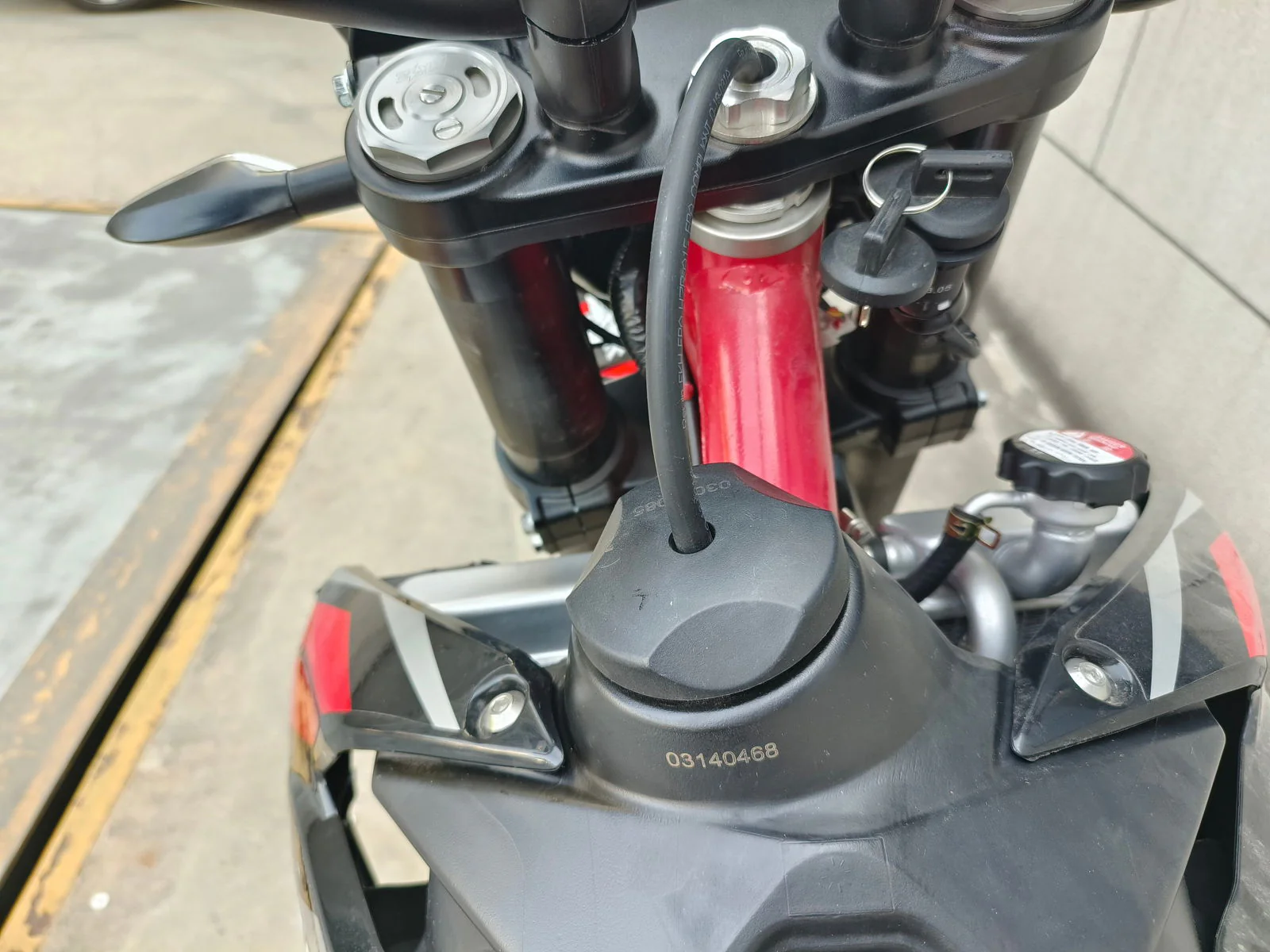 TrailMaster TM38EX 300 Dirtbike 31hp, 6-Speed Manual, Liquid Cooled, Fuel Injected - Image 18