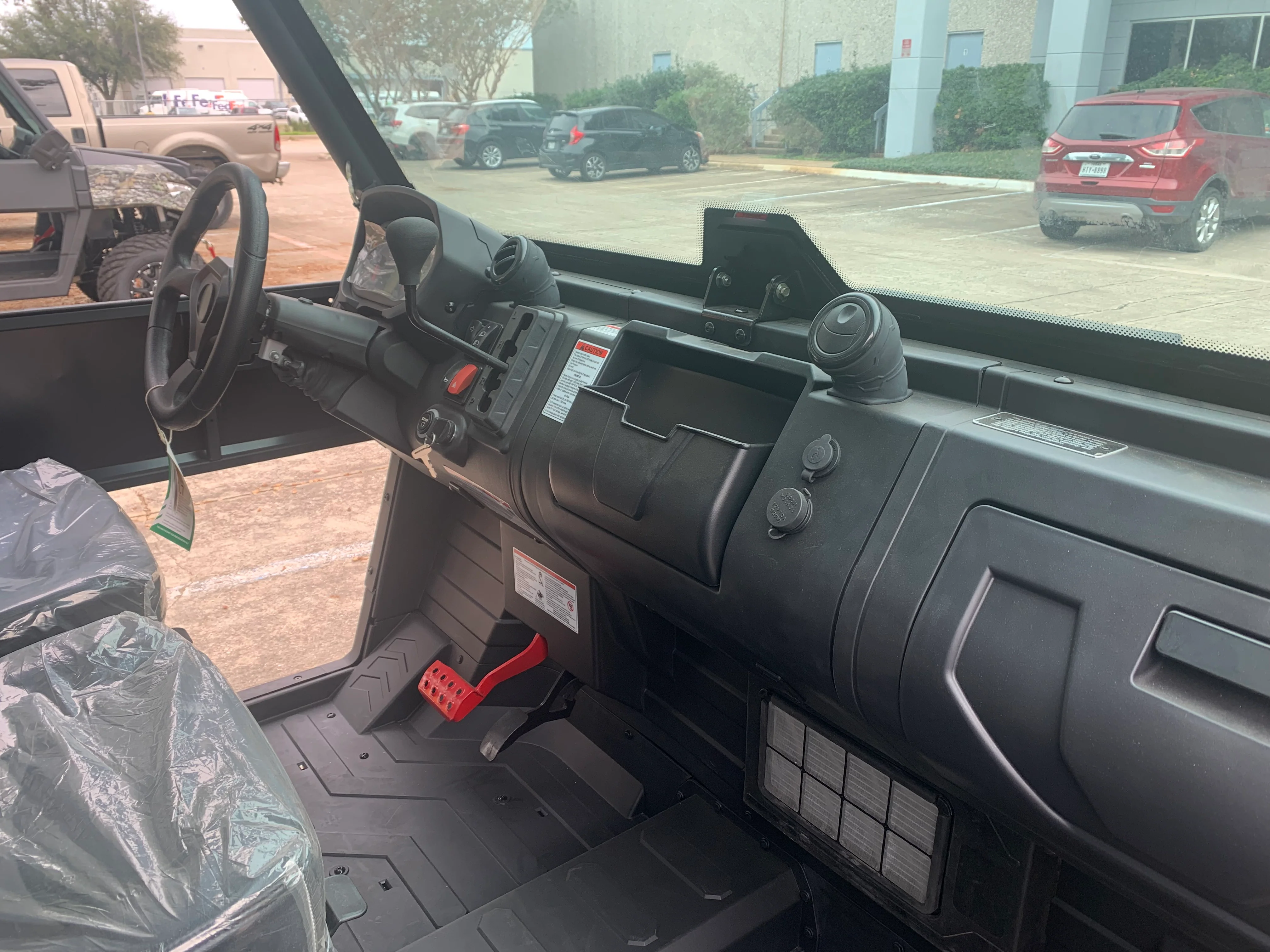 TrailMaster WorkCross 1000 UTV Side by Side, 85hp V-Twin EFI Engine, 2x4/4x4, Limited Slip, Differential Lock Mode - Image 13