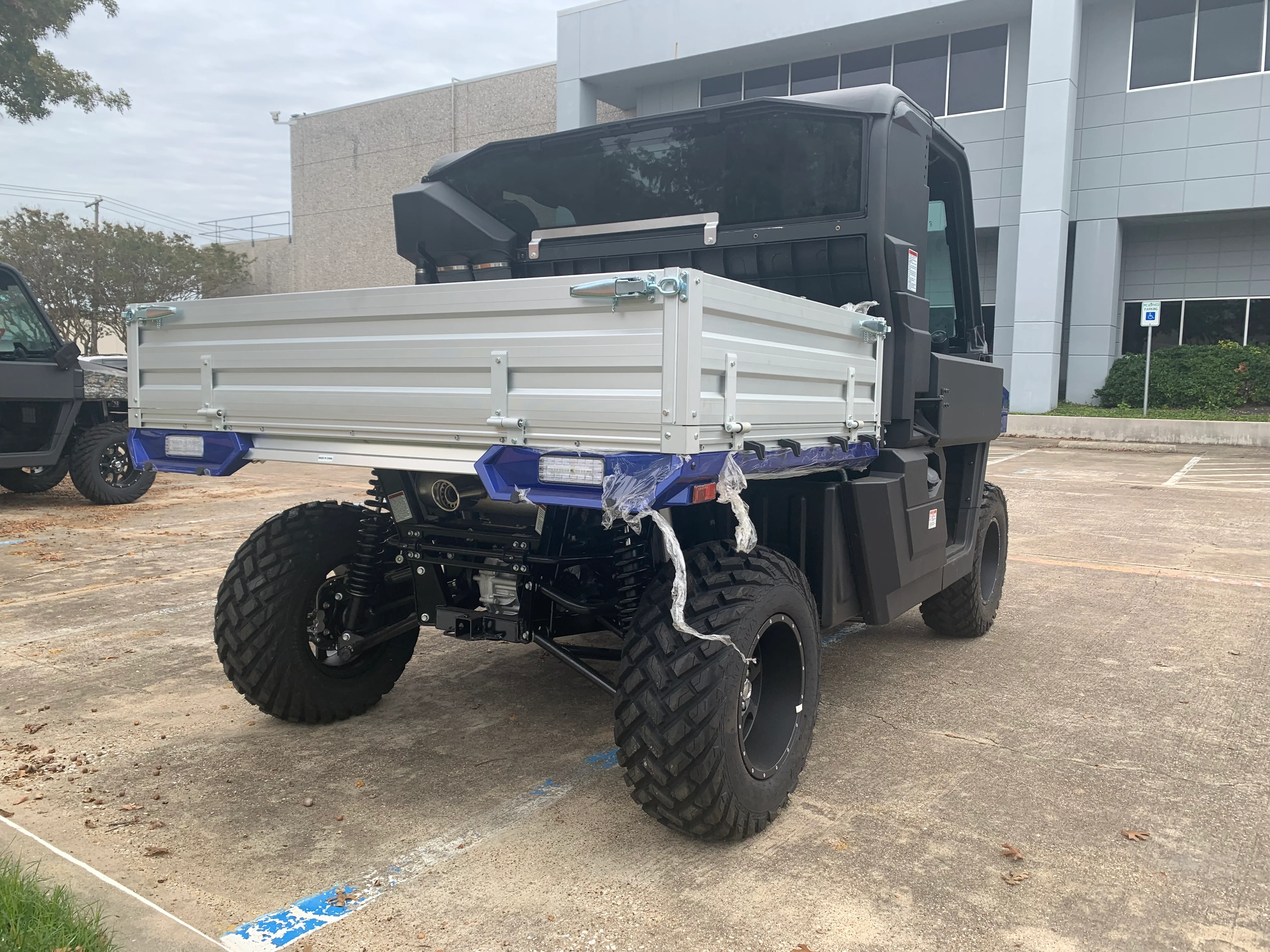 TrailMaster WorkCross 1000 UTV Side by Side, 85hp V-Twin EFI Engine, 2x4/4x4, Limited Slip, Differential Lock Mode - Image 16