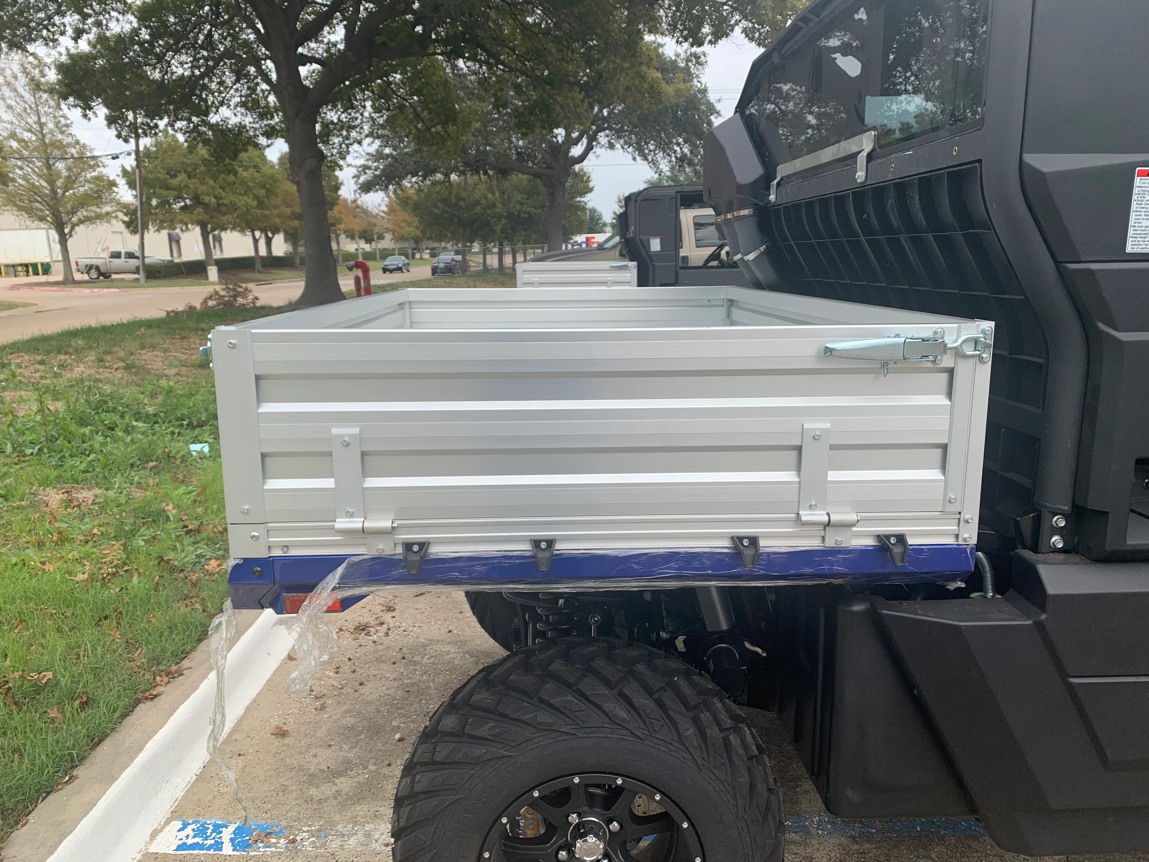 TrailMaster WorkCross 1000 UTV Side by Side, 85hp V-Twin EFI Engine, 2x4/4x4, Limited Slip, Differential Lock Mode - Image 20