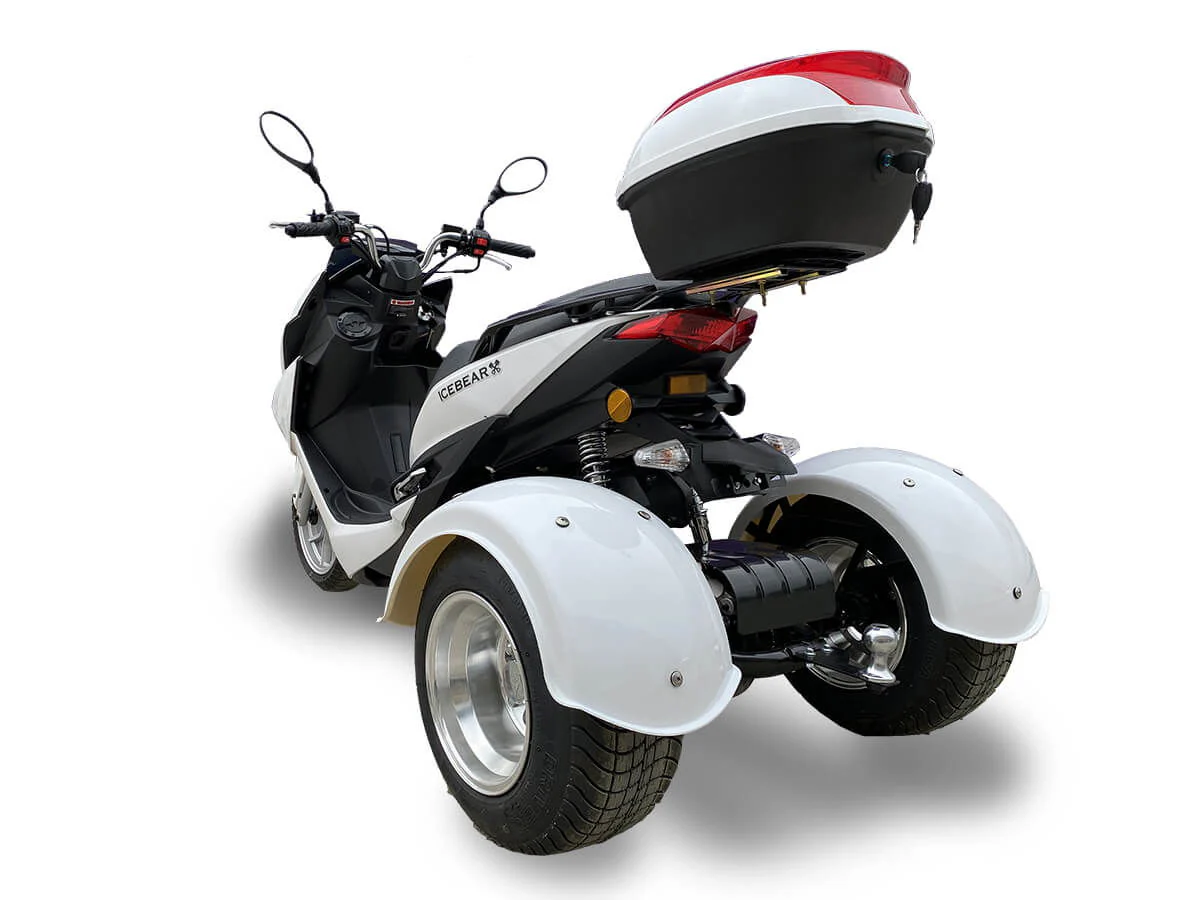 Trifecta 50cc Street Trike, Automatic, Disc Brakes, Aluminum Wheels, Trunk and Windshield Included - Image 8