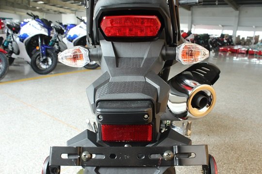 Vader 125cc Motorcycle, 4-Speed Manual, Hydraulic Disc Brakes, 12-inch Wheels - Image 25